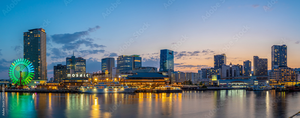 Fototapeta premium 神戸ハーバーランドの夜景