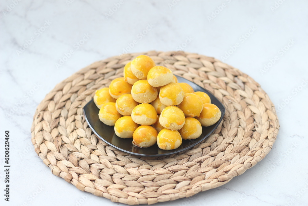 nastar cookies, pineapple tarts or nanas tart are small, bite-size pastries nastar cookies, pineapple tarts or nanas tart are small, bite-size pastries