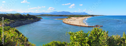 The mouth of the Diane pond is located at the Mare e Stagnu beach in Aléria, Corsica, nicknamed the island of Beauty. There is also the Diane tower which offers a magnificent panorama over the pond