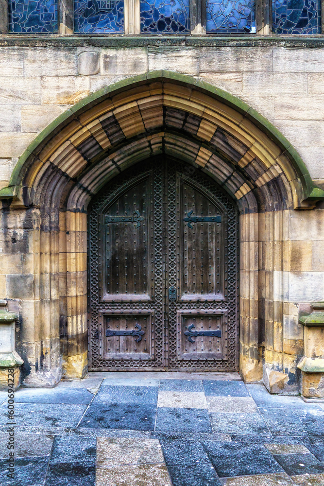 Fototapeta premium Entrance to the Cathedral church of St. Nicholas Church in the city of Newcastle upon Tyne, UK