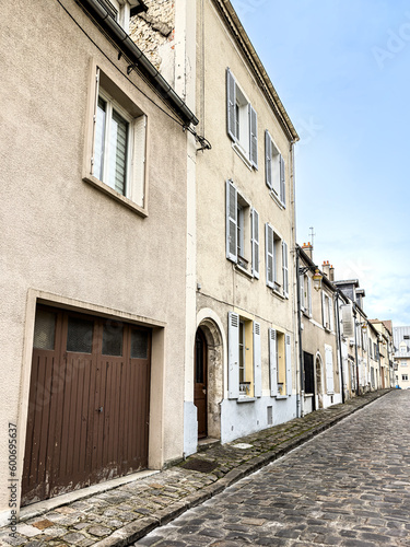Fototapeta Naklejka Na Ścianę i Meble -  Street view of Etampes in France