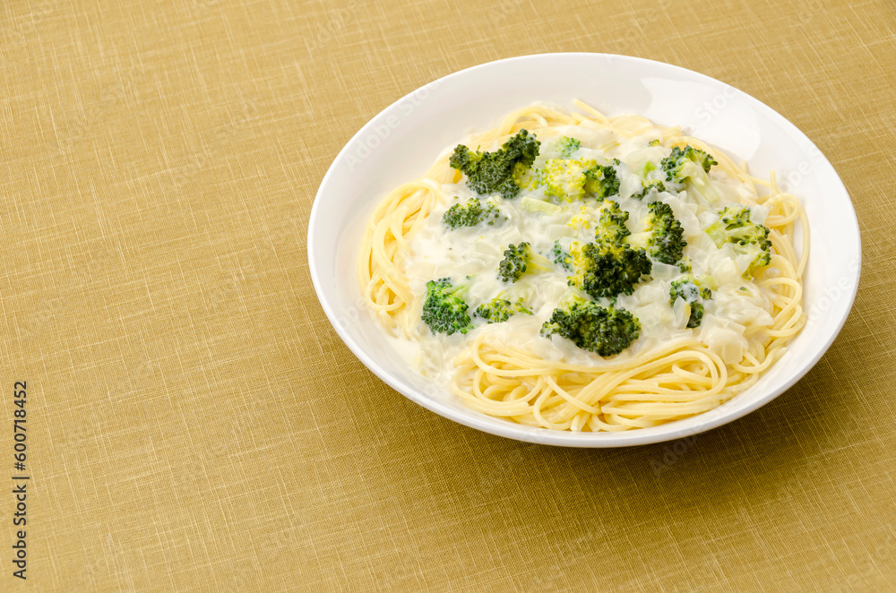 ブロッコリーのクリームパスタ ブロッコリーのクリームパスタ