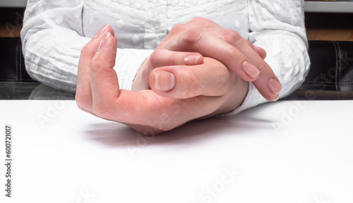 Obraz na płótnie beautiful woman's hands with neat manicure isolated w salonie