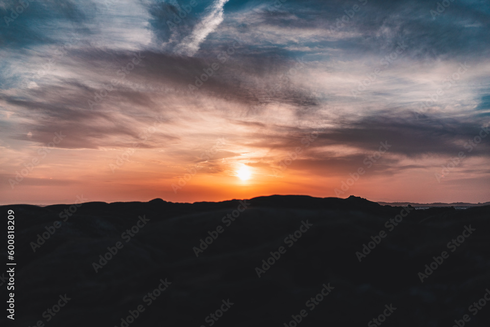 Fototapeta premium 九十九里浜の夕日