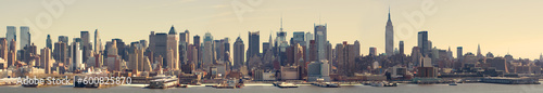 Ultra-wide panoramic View of Midtown Manhattan