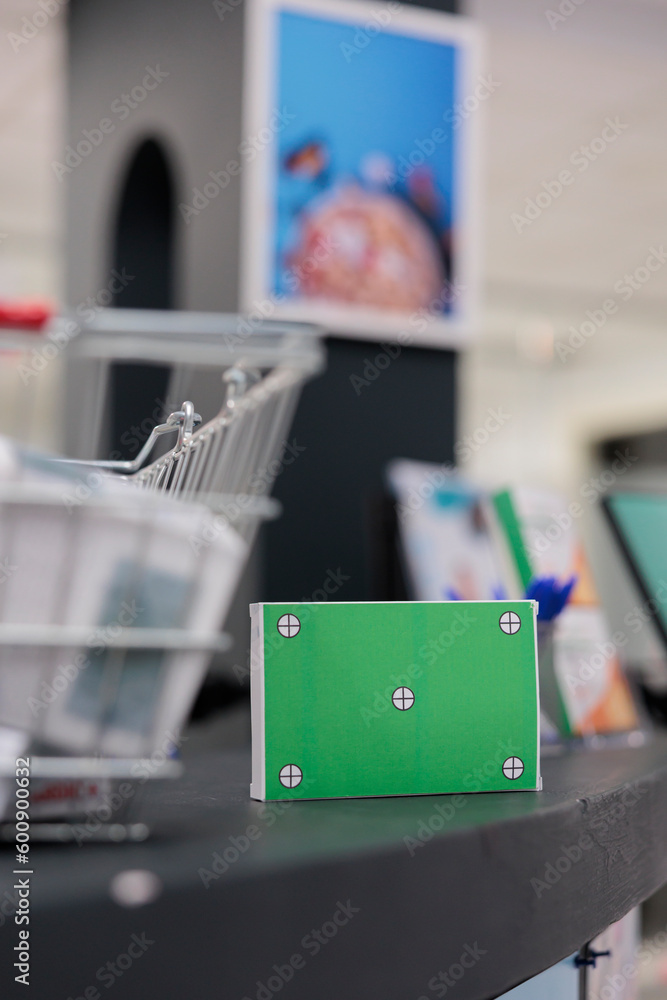 Φωτογραφία Mock up green screen chroma key drugs packages standing on counter desk in empty drugstore, pharmacy filled with pharmaceutical products and vitamins