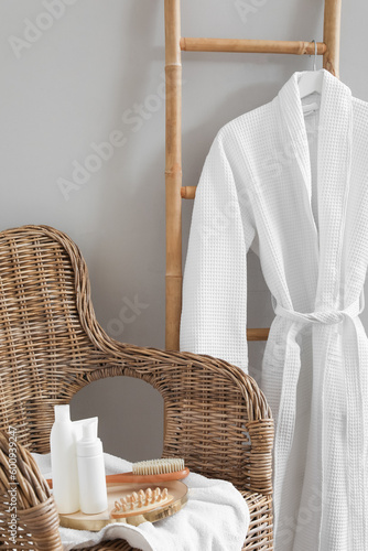 Tray with bath accessories ...