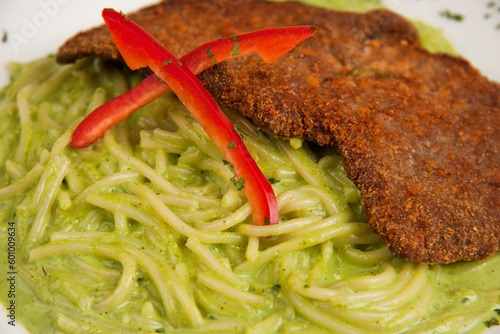 TALLARINES VERDES CON APANADO - PERUVIAN FOOD : 601009634