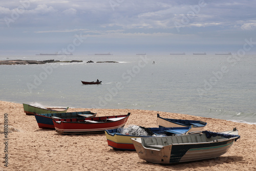 Barcos praia de Itapoã, Vila Velha, Espirito Santo, Brasil.