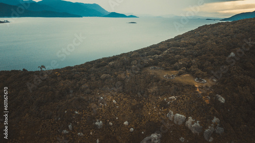 Praia Ilha Naufragados Náufragos Mata Atlântica Sul Florianópolis Floripa Trilha Passeio Aventura Turismo Turista Lago Lagoa Baía Verão Rocha Fortaleza Portuguesa Canhões Costa Litoral Natureza Mar SC