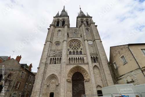 L'église Saint Nicolas, église de style roman, département du Loir et Cher, France