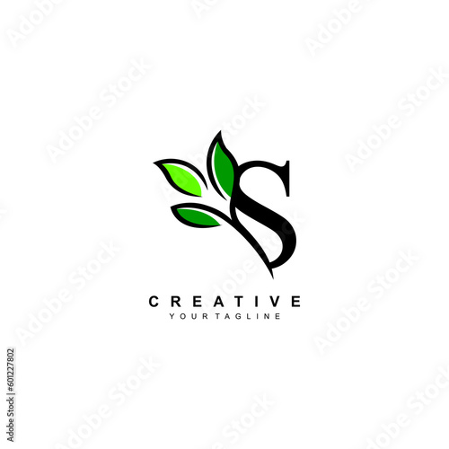 Nature theme letter S logo design with leaves vector. S nature. S leaf logo, suitable for nature business logos, nature ecology logo symbols, health logos, leaf logos, etc.
