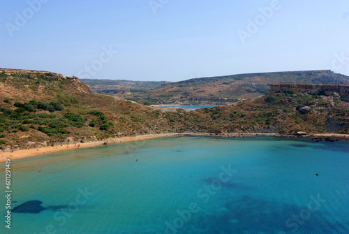 ghain tuffieha bay incantevole spiaggia dell'isola di malta