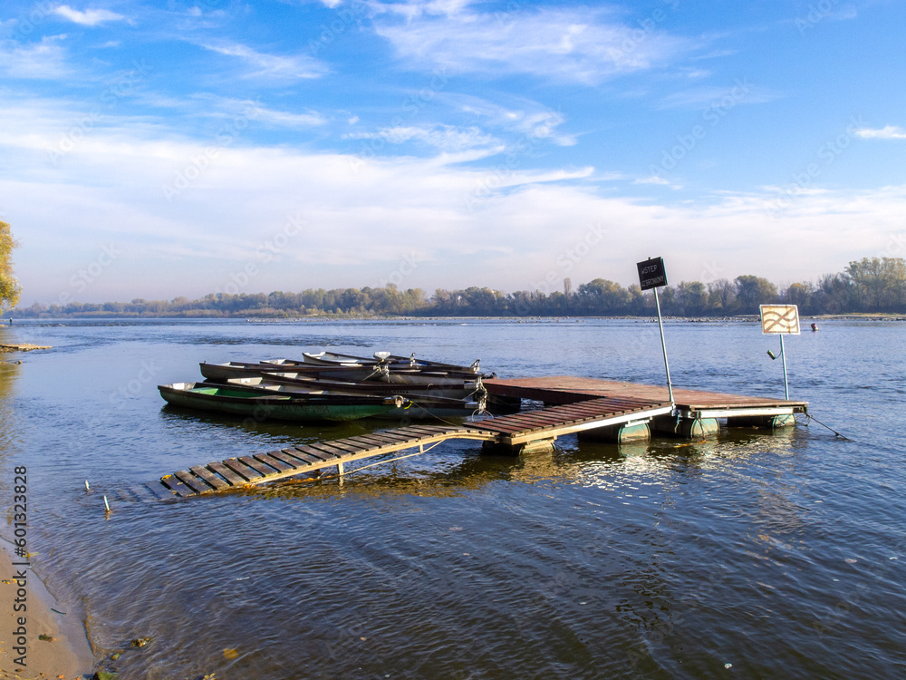 Obraz premium boats on the river