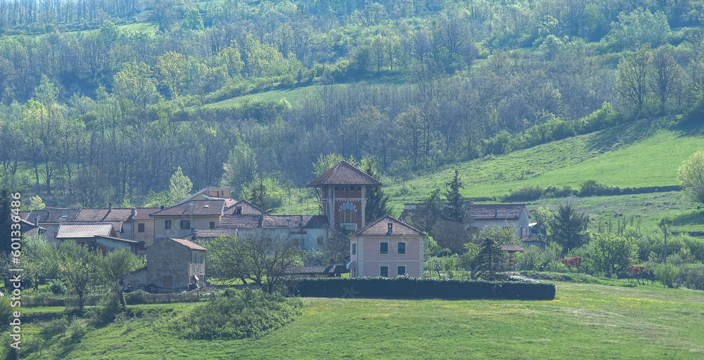 Obraz premium Piemont Gebirge in Italien - Parco Naturale Regionale dell'Antola