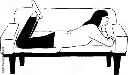ソファでくつろぐ女性のベクターイラスト