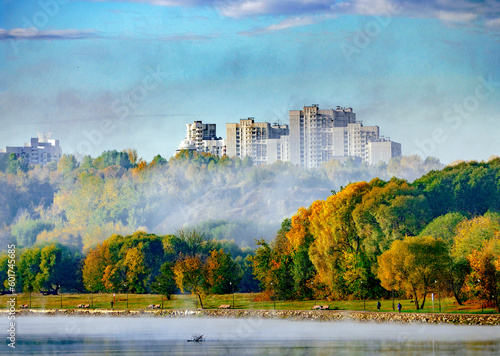 Beautiful views of the autumn park, setting the viewer up for peace and quiet