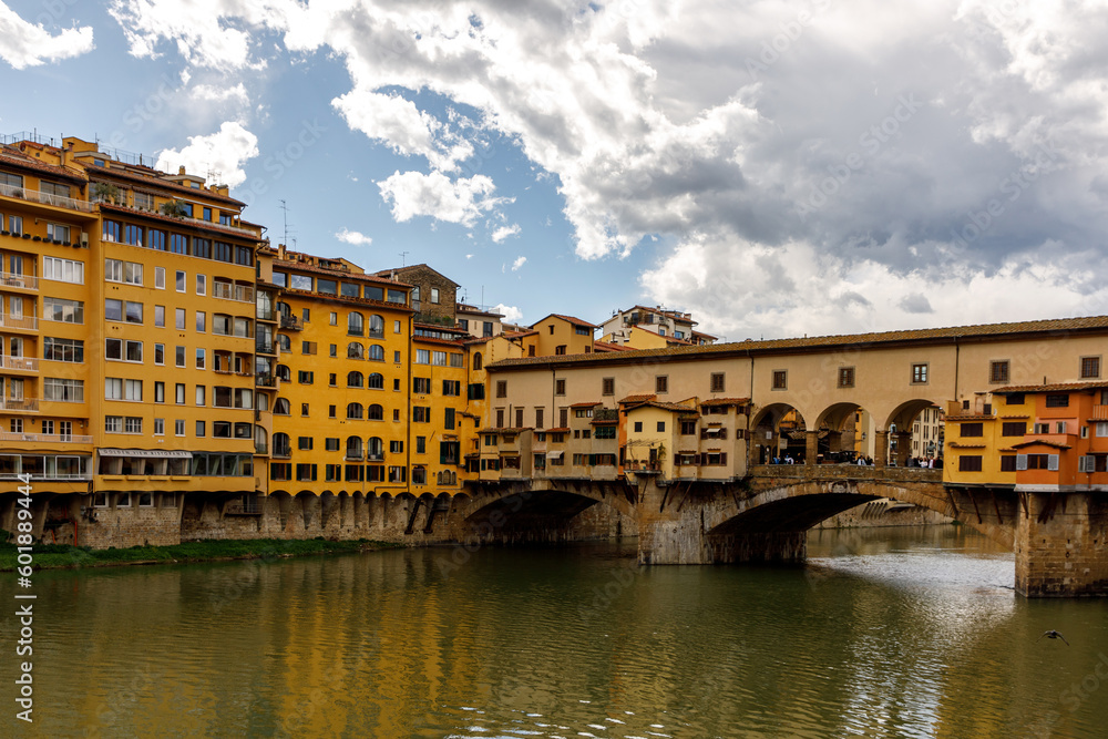Landmark of Florence: Vecchio Bridge.