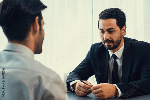 Foto Unpleasant and awkward interview with both interviewer and the candidate feeling dissatisfied