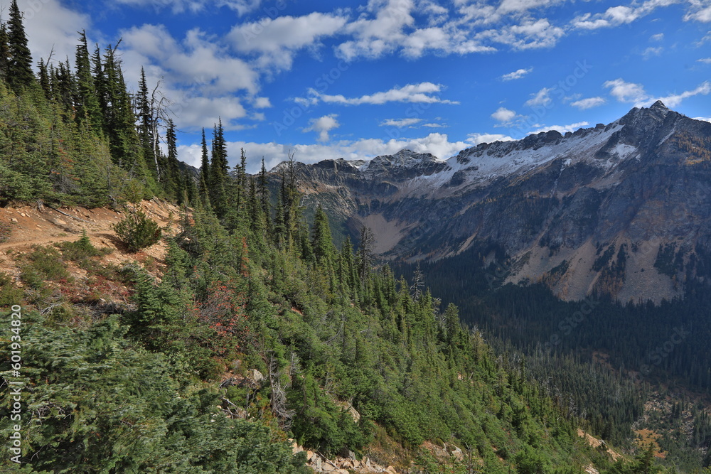 Beautiful Scenery of Pacific Crest Trail in Washington