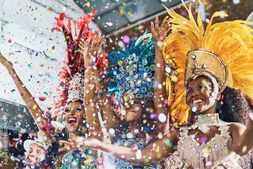 Photos Happy woman, samba dance and confetti in celebration for party, event or festival at carnival