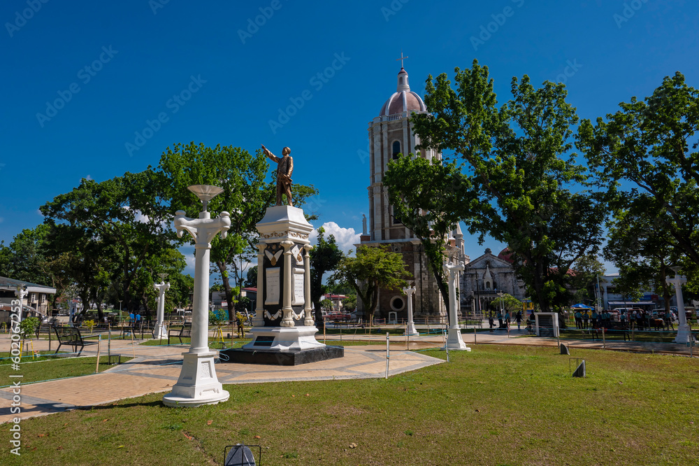 Obraz premium Iloilo City, Philippines - April 2023: Inside Jaro Plaza with the famous belfry behind.