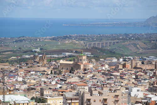 panorama della città di Alcamo, in sicilia.  © Stefano