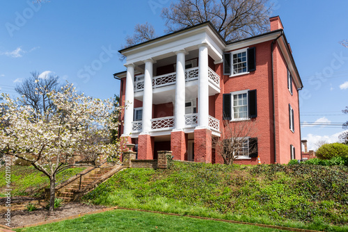 The garden behind Woodrow Wilson's boyhood home in spring.
