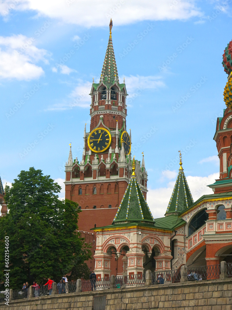 Spasskaya Tower of the Moscow Kremlin with chimes on a clear day