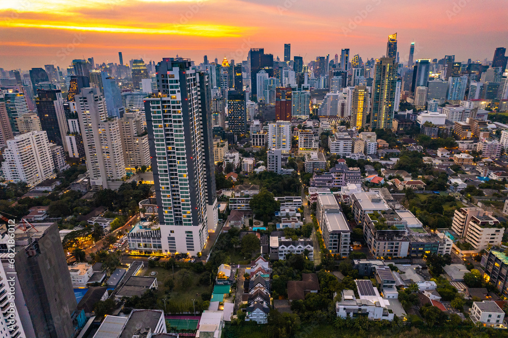 Fototapeta premium Aerial view of Sukhumvit area, Watthana, Bangkok, Thailand