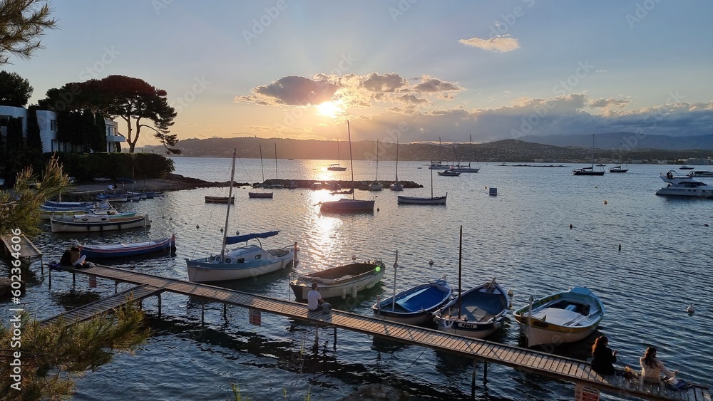 Fototapeta premium A bunch of boats in a peaceful sunset near Antibes, French Riviera
