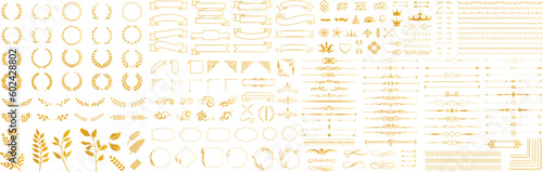 Foto Set of gold design elements