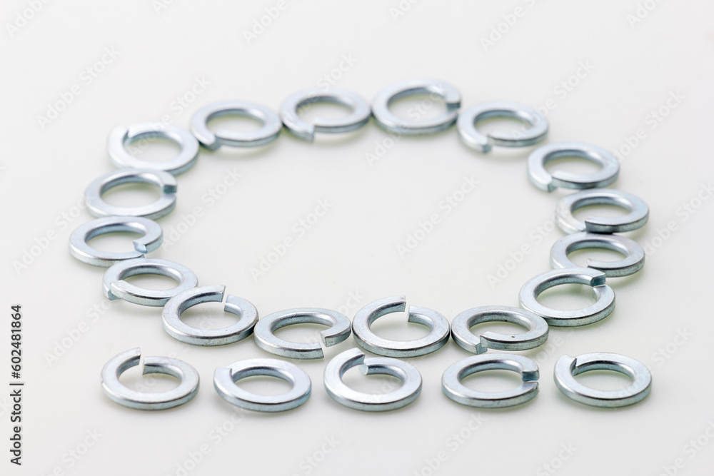 Obraz premium car washers to prevent spontaneous unwinding of fasteners for the repair of mechanical joints.
