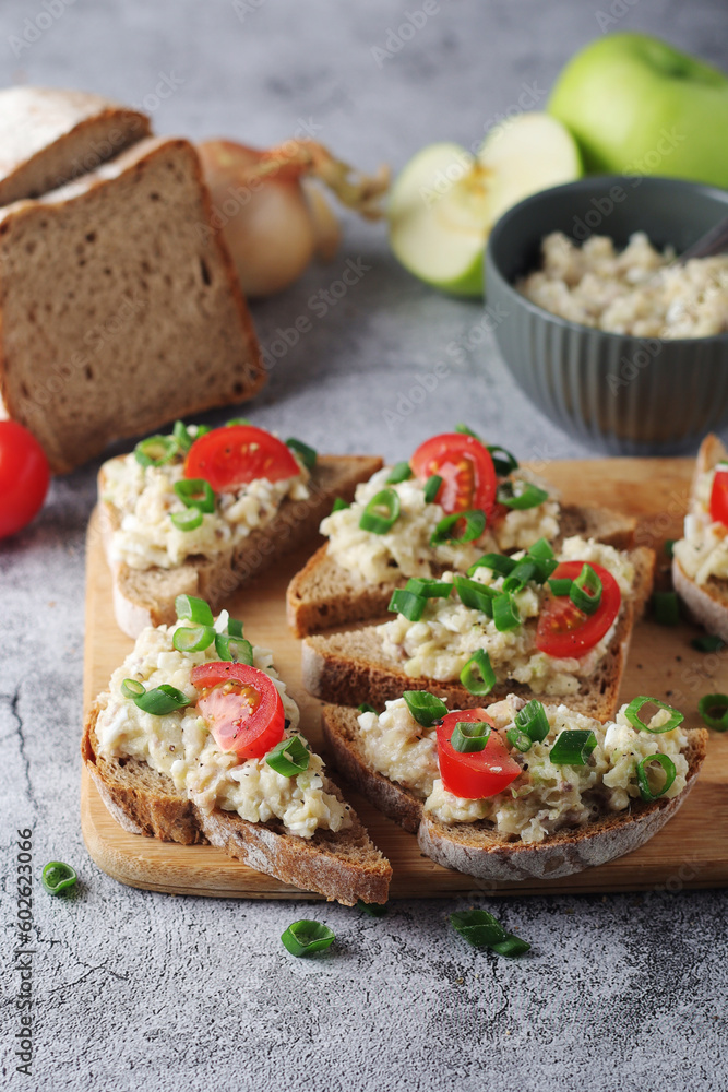 Vorschmack sandwiches - typical Jewish dish