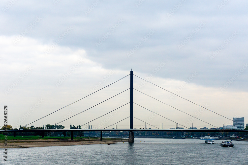 Obraz premium View to bridge, shore and river