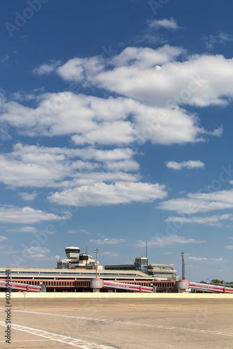 Obraz na płótnie Flughafen Tegel w salonie