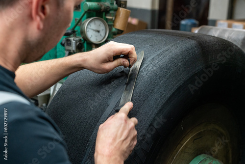 tire renewal in a workshop