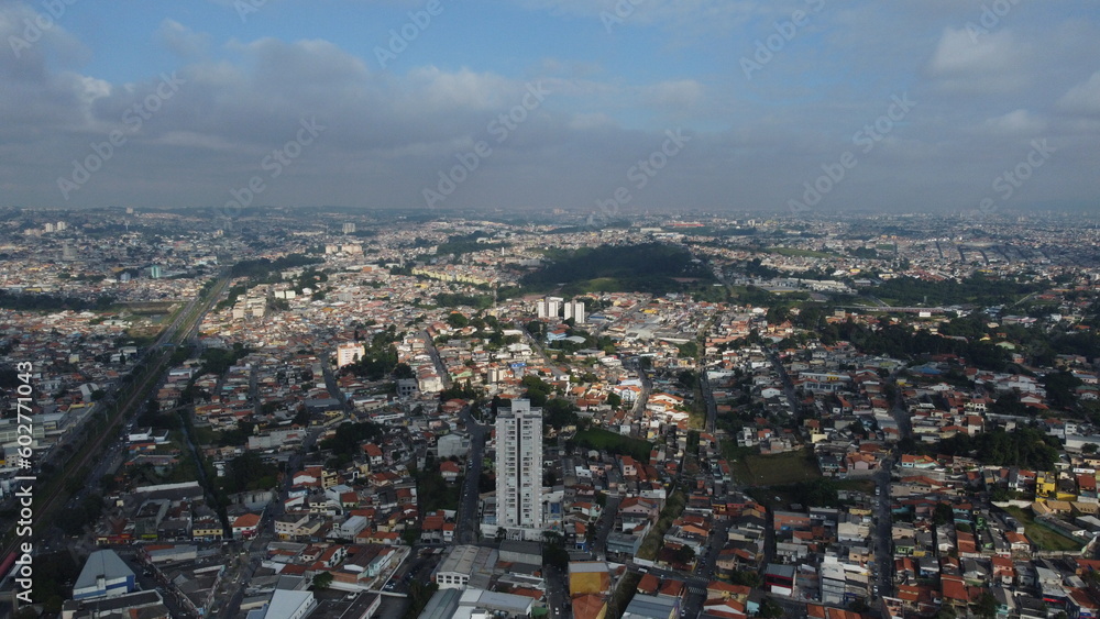 Obraz premium Visão aérea da cidade de Poá em São Paulo, Brasil