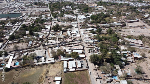 Visão aérea da cidade de San Pedro do Atacama no Chile captada do alto por um drone em 2022.  photo