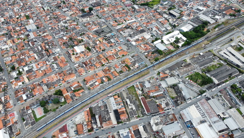 Visão aérea da cidade de Mogi das Cruzes SP Brasil captada do alto por um drone em 2023. 