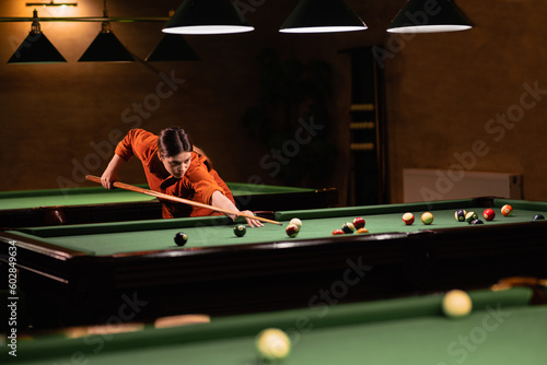 Canvas Print Sports game of billiards on a green cloth