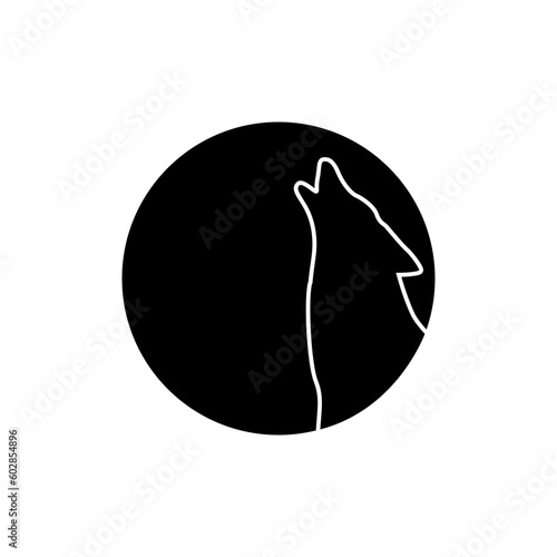 Wolf icon vector. animals illustration sign. wolf howls symbol.