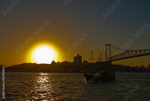 .Sunset at the Hercílio Luz bridge in Florianopolis © BY BRAZIL