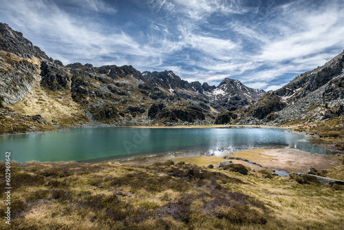 Magnifique vue sur l   tang de Peyregrand dans les Pyr  n  es ari  goise - France