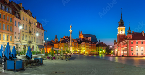 Panoramic view of Castle Square with Royal Castle in Old town at night, Warsaw, Poland.