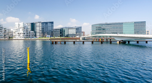 Obraz na płótnie Moderne Büro- und Appartementhäuser, Islands Brygge, Sydhavnen, Kopenhagen, Dänemark w salonie