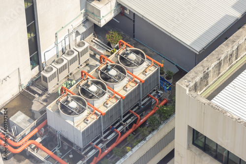 Fotografi Cooling towers in data center building