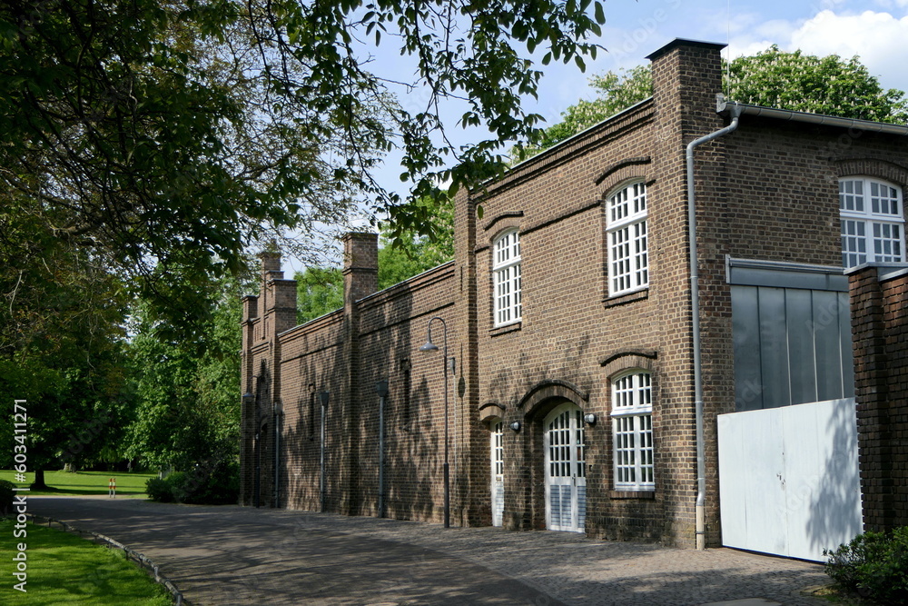 Gebäude des LVR im Abteipark Brauweiler Gebäude des LVR im Abteipark Brauweiler