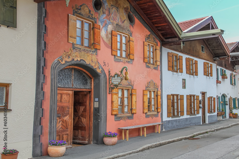 Fototapeta premium Geigenbaumuseum in Mittenwald, Deutschland 