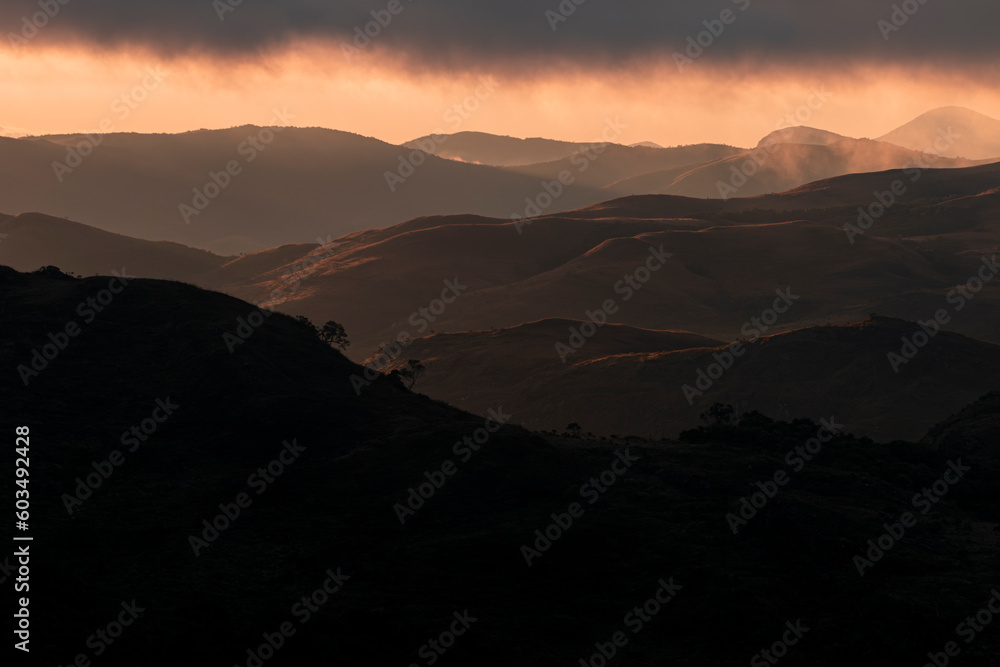 camadas de montanhas da Mantiqueira, Minas Gerais, Brasil